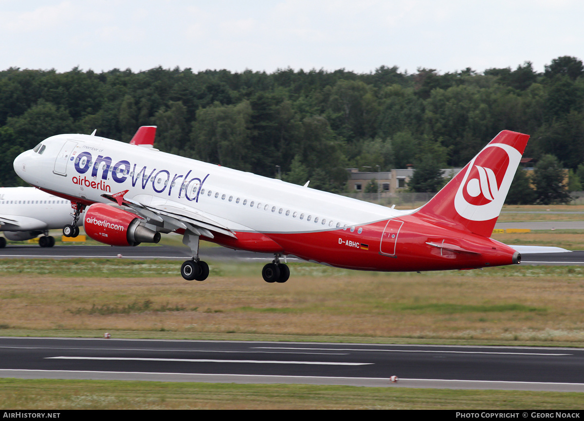 Aircraft Photo of D-ABHC | Airbus A320-214 | Air Berlin | AirHistory.net #140511