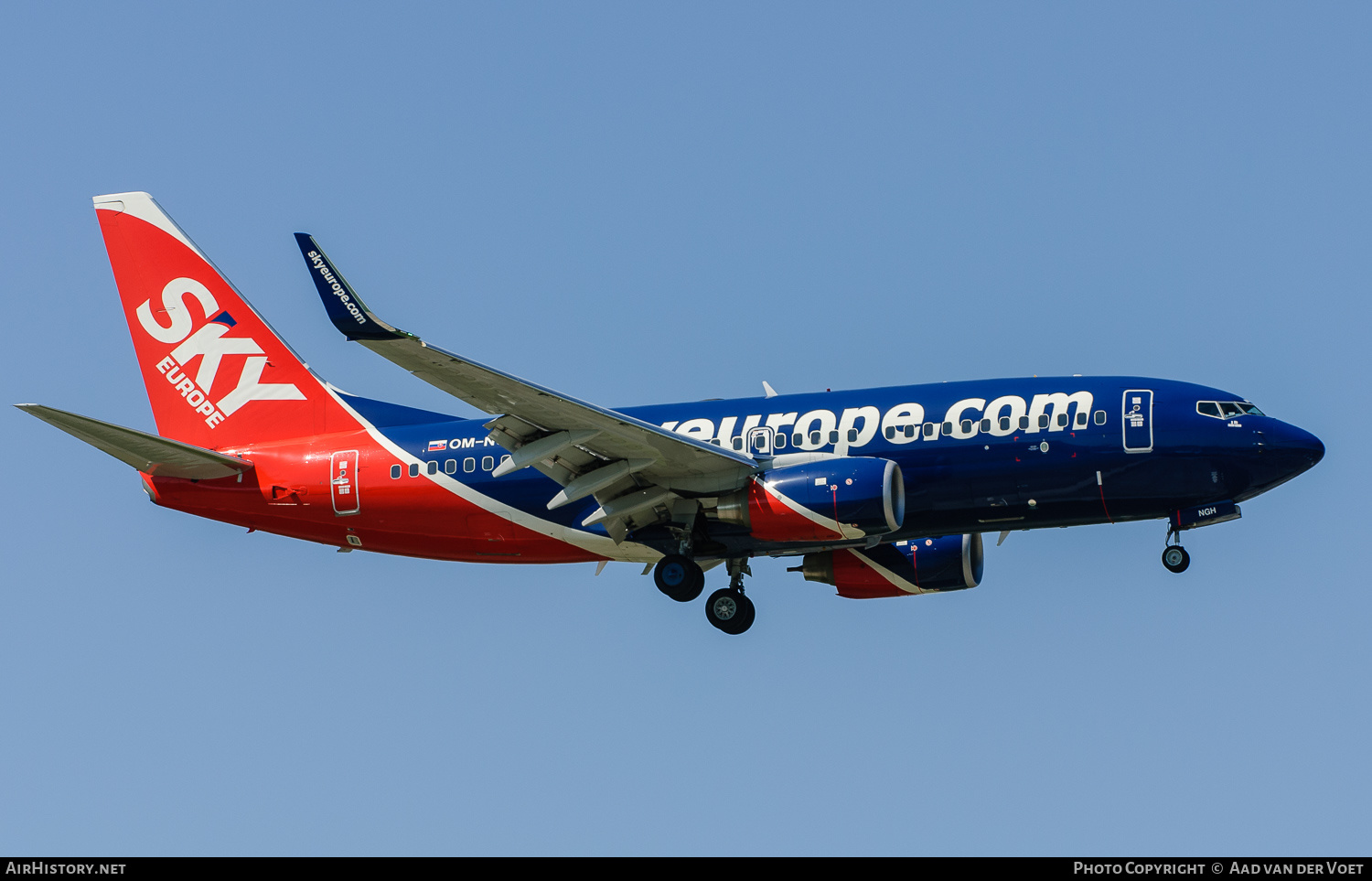 Aircraft Photo of OM-NGH | Boeing 737-76N | SkyEurope Airlines | AirHistory.net