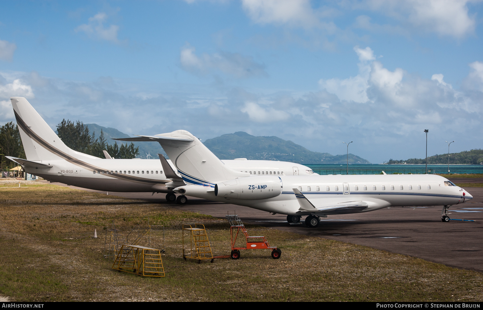 Aircraft Photo of ZS-AMP | Bombardier Global Express XRS (BD-700-1A10) | AirHistory.net #140733