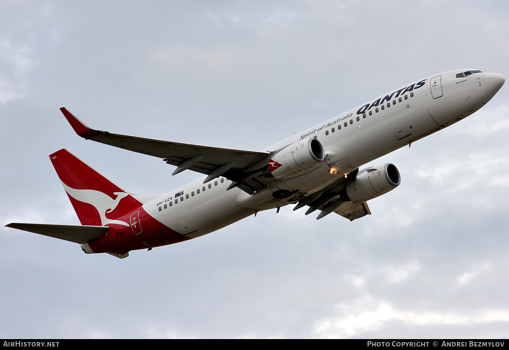 Aircraft Photo of VH-VZA | Boeing 737-838 | Qantas | AirHistory.net #140885