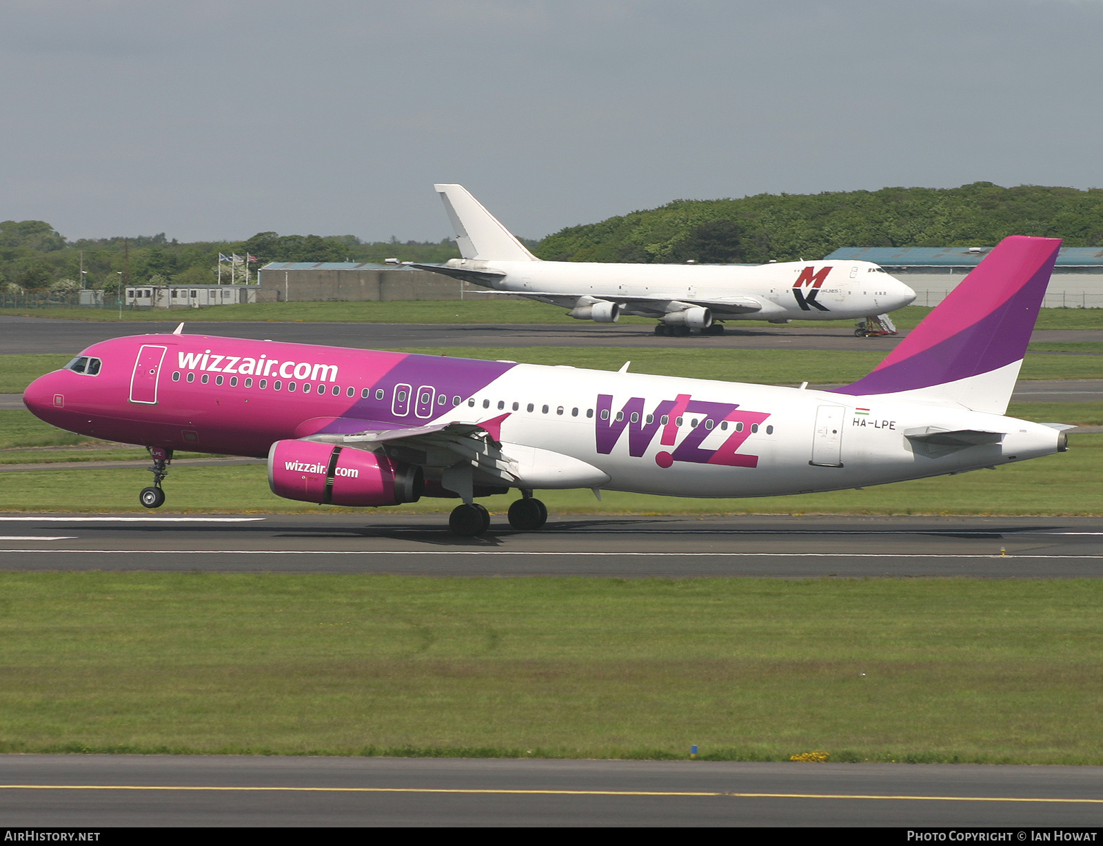 Aircraft Photo of HA-LPE | Airbus A320-233 | Wizz Air | AirHistory.net #140948
