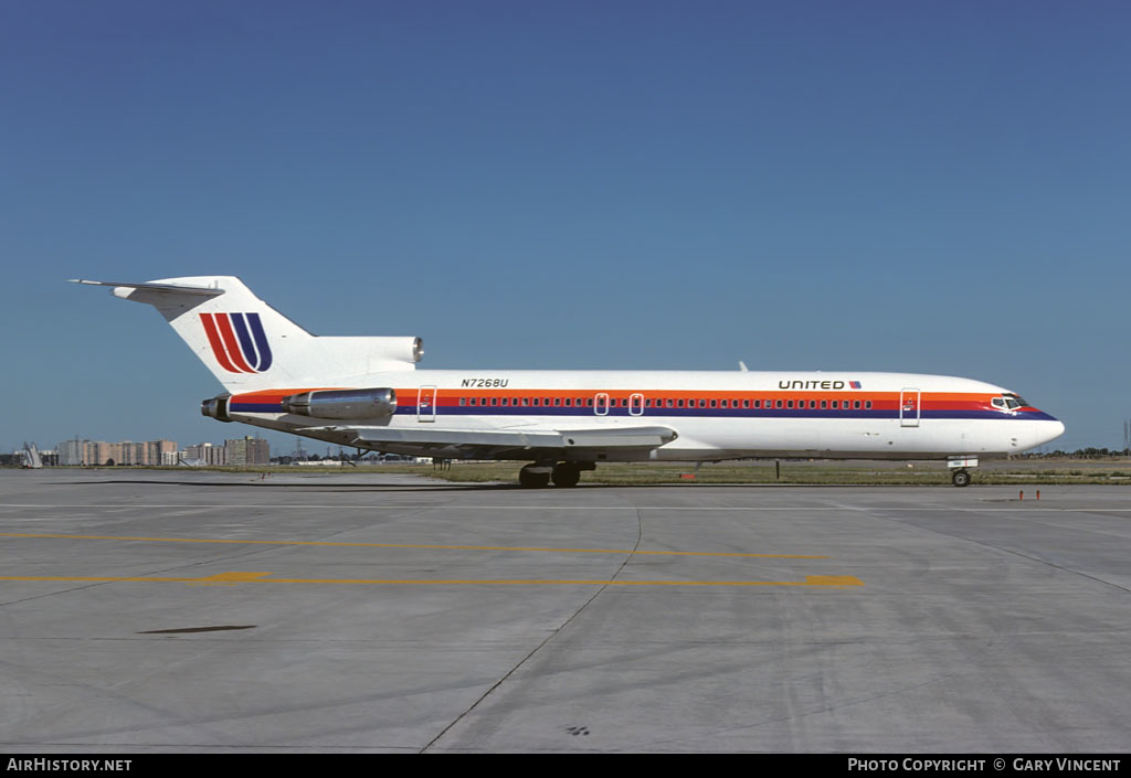 Aircraft Photo of N7268U | Boeing 727-222/Adv | United Airlines | AirHistory.net #141038
