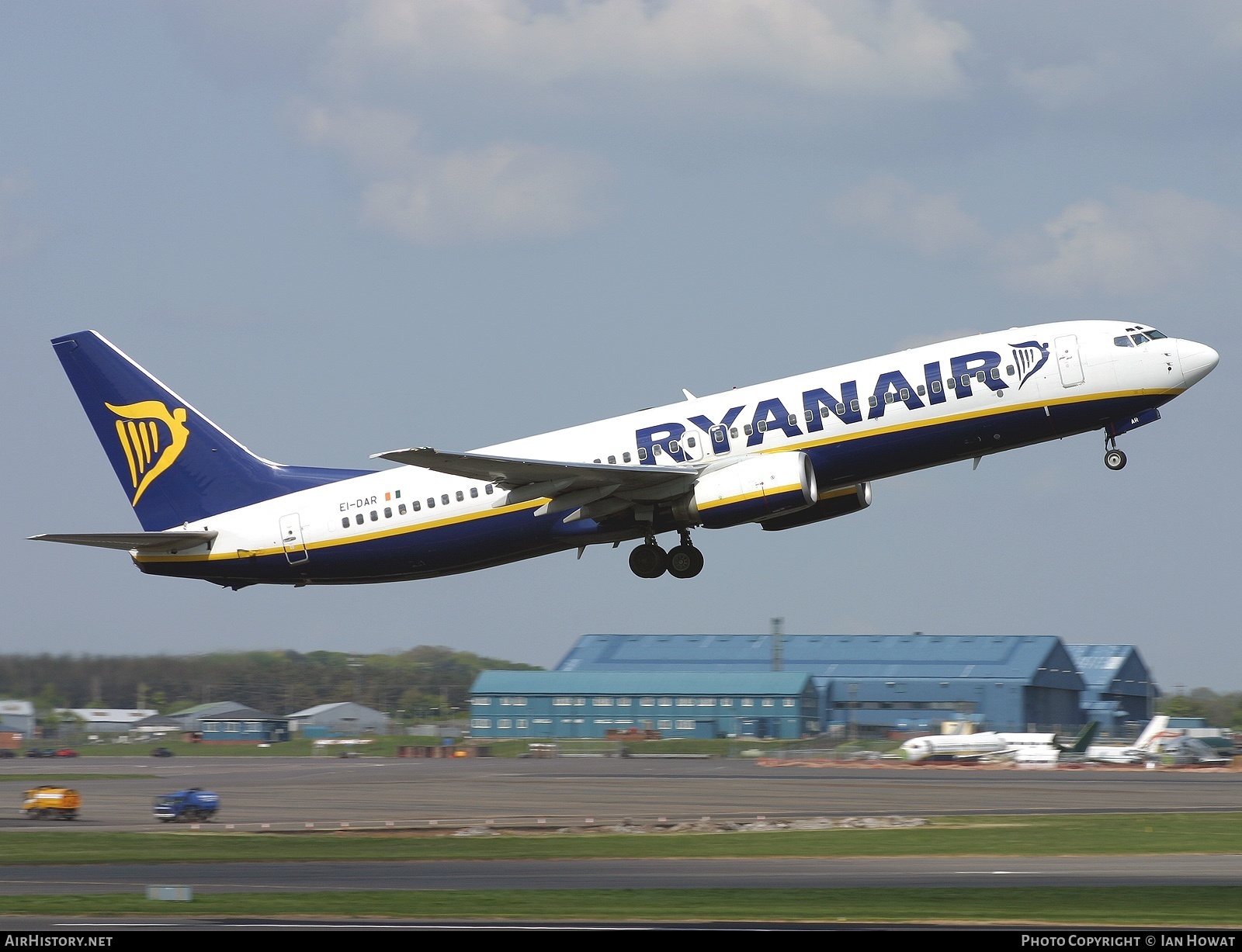 Aircraft Photo of EI-DAR | Boeing 737-8AS | Ryanair | AirHistory.net #141068