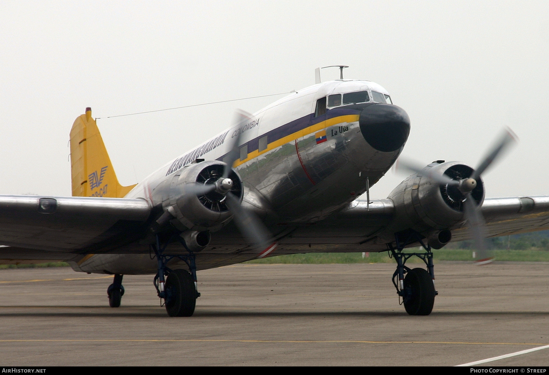 Aircraft Photo of HK-3199 | Douglas C-47D Skytrain | Aerovanguardia | AirHistory.net #141099