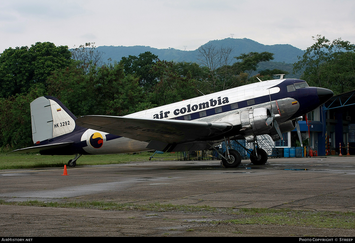 Aircraft Photo of HK-3292 | Douglas C-47A Skytrain | Air Colombia | AirHistory.net #141101