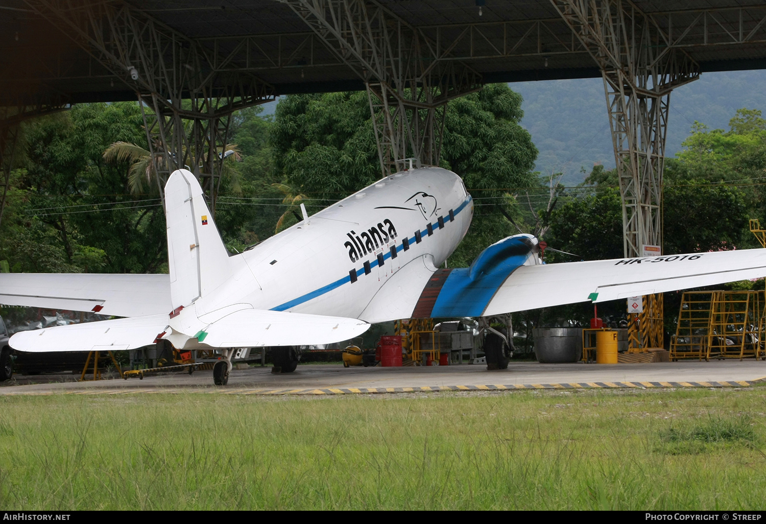 Aircraft Photo of HK-5016 | AMI DC-3-65TP | Aliansa | AirHistory.net #141125