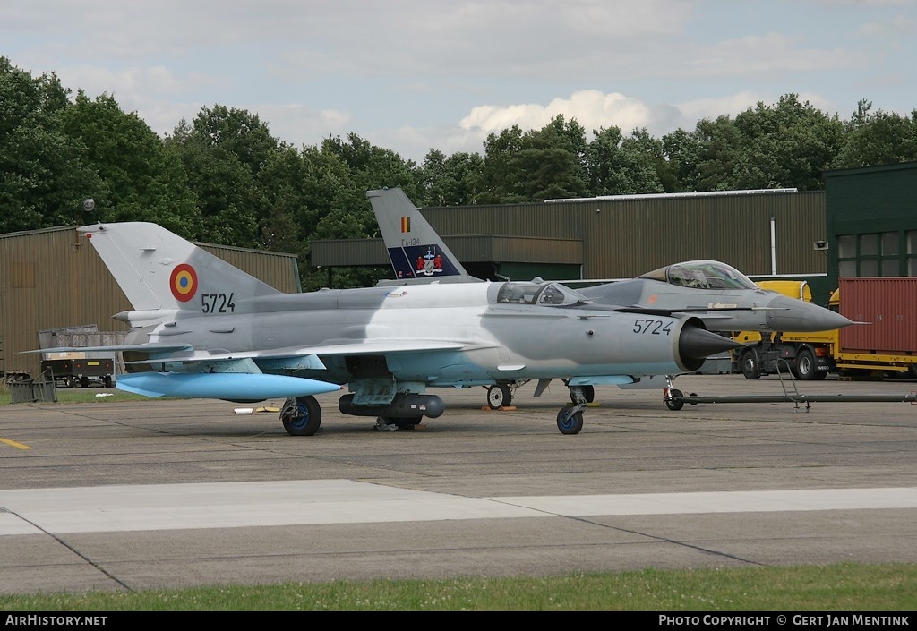 Aircraft Photo of 5724 | Mikoyan-Gurevich MiG-21MF Lancer C | Romania - Air Force | AirHistory.net #141254