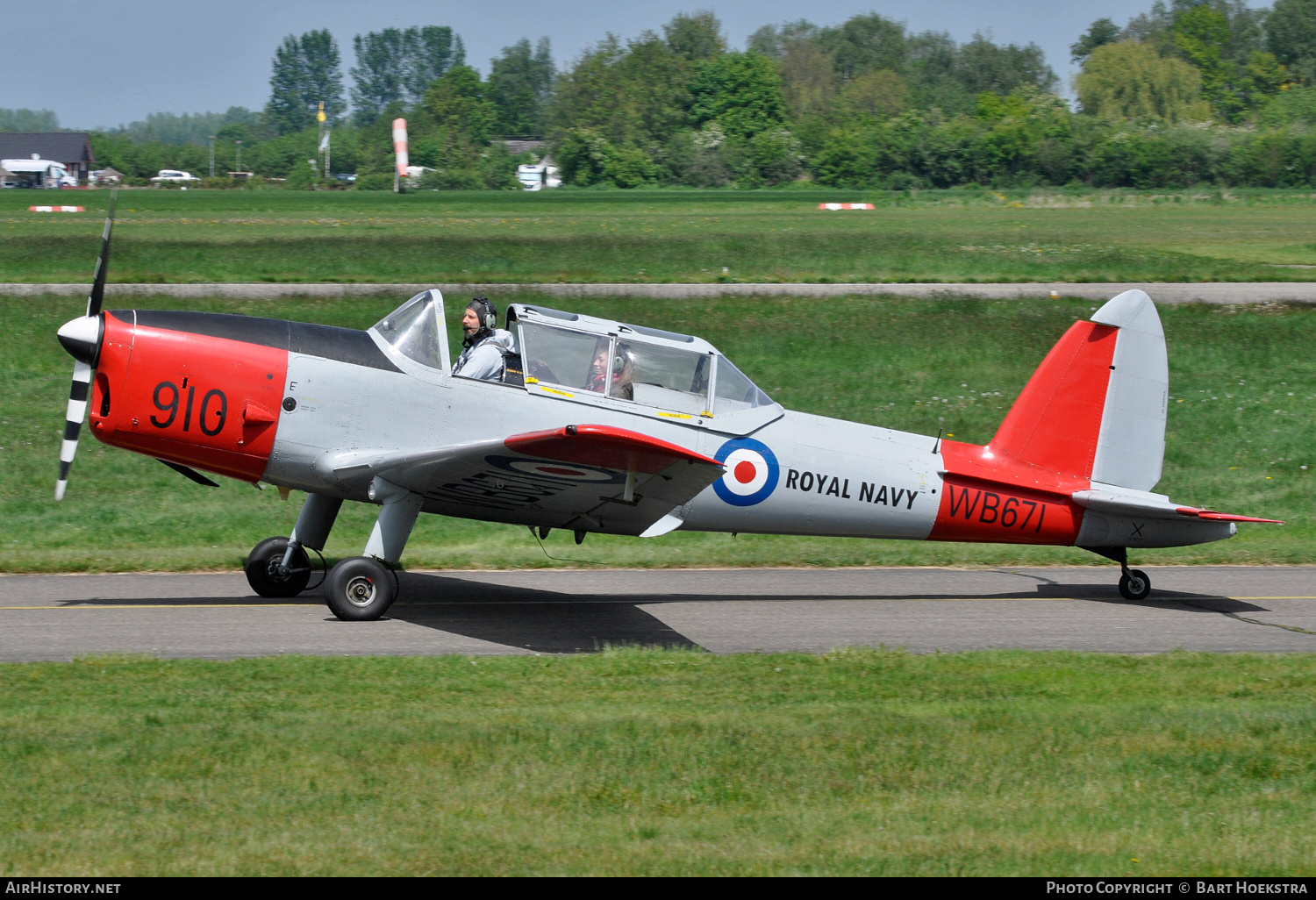 Aircraft Photo of G-BWTG / WB671 | De Havilland DHC-1 Chipmunk 22 | UK - Navy | AirHistory.net #141482