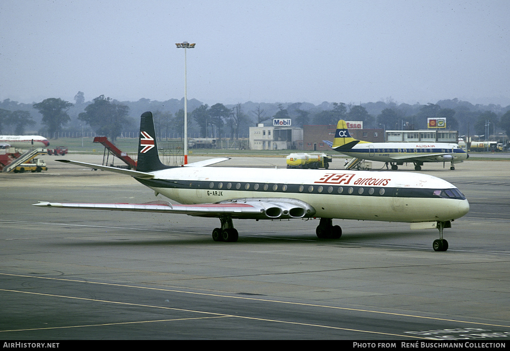 Aircraft Photo of G-ARJK | De Havilland D.H. 106 Comet 4B | BEA Airtours - British European Airways | AirHistory.net #141504