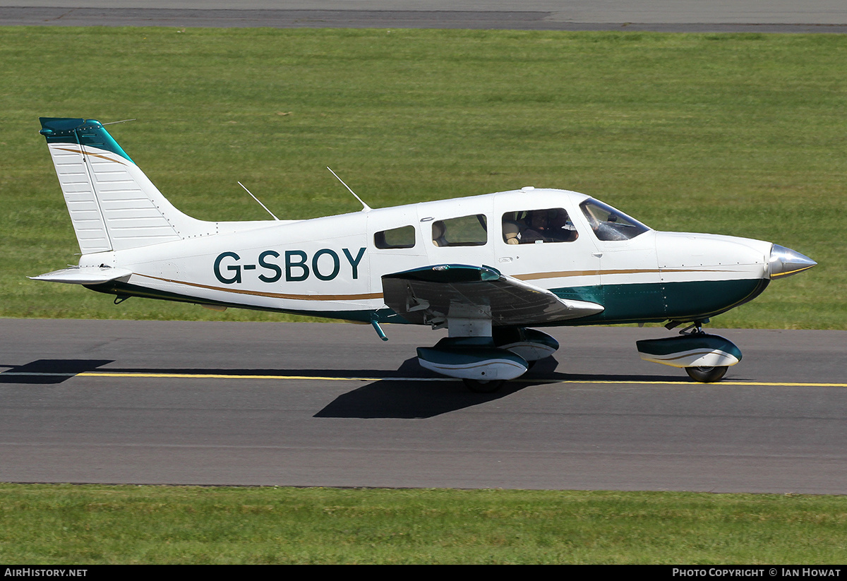 Aircraft Photo of G-SBOY | Piper PA-28-181 Archer III | AirHistory.net #141510