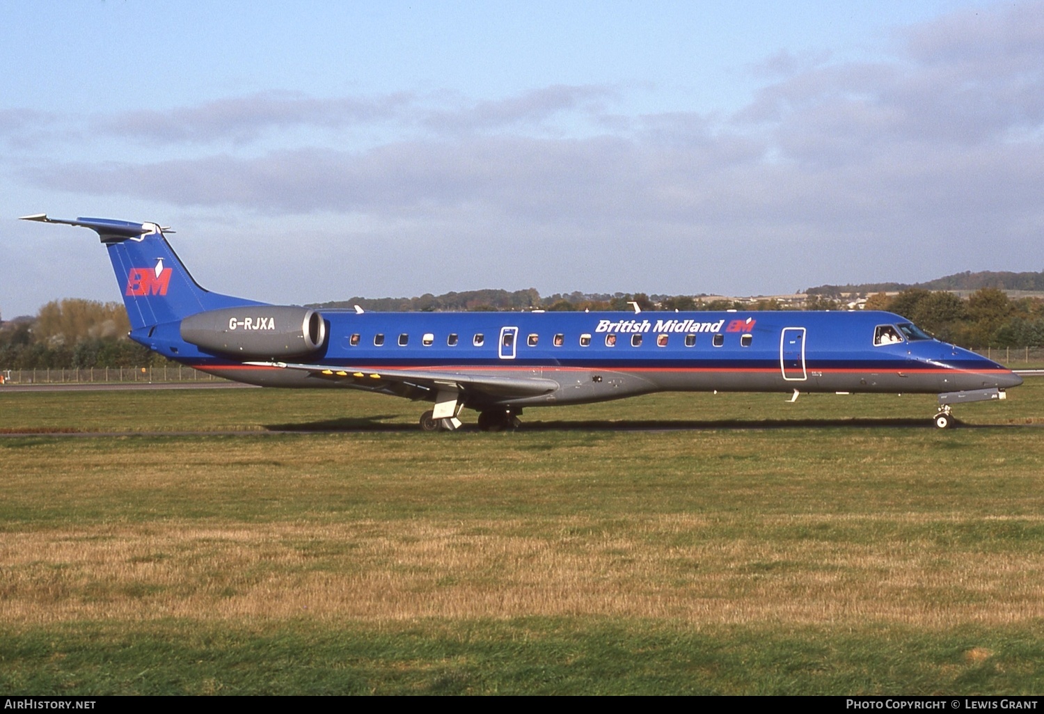Aircraft Photo of G-RJXA | Embraer ERJ-145EP (EMB-145EP) | British Midland Airways - BMA | AirHistory.net #141554