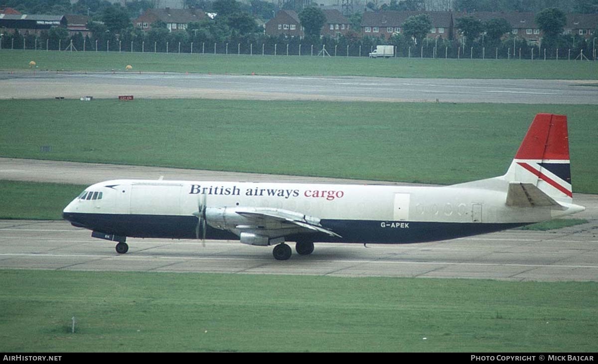 Aircraft Photo of G-APEK | Vickers 953C Merchantman | British Airways Cargo | AirHistory.net #141555