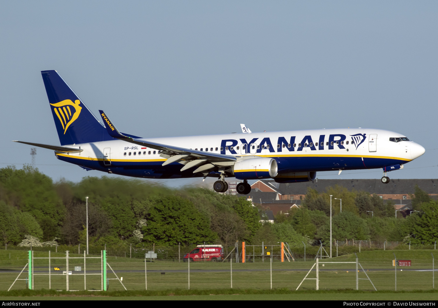 Aircraft Photo of SP-RSL | Boeing 737-800 | Ryanair | AirHistory.net #141640