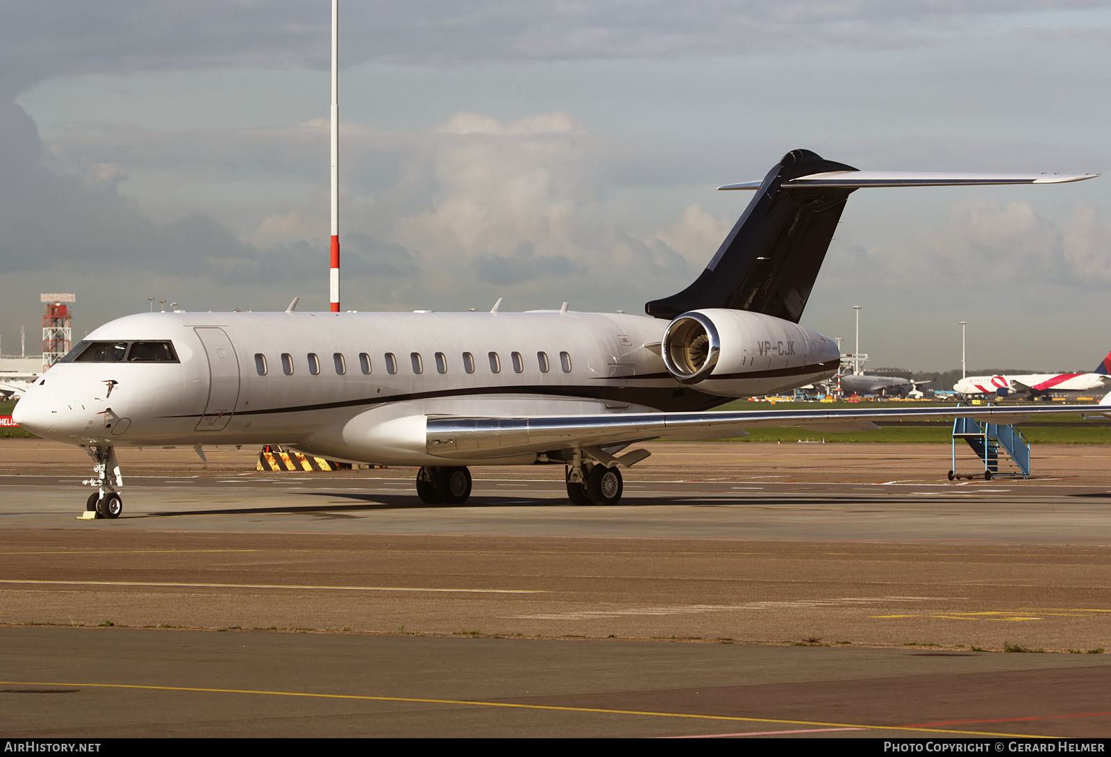 Aircraft Photo of VP-CJK | Bombardier Global 6000 (BD-700-1A10) | AirHistory.net #141701