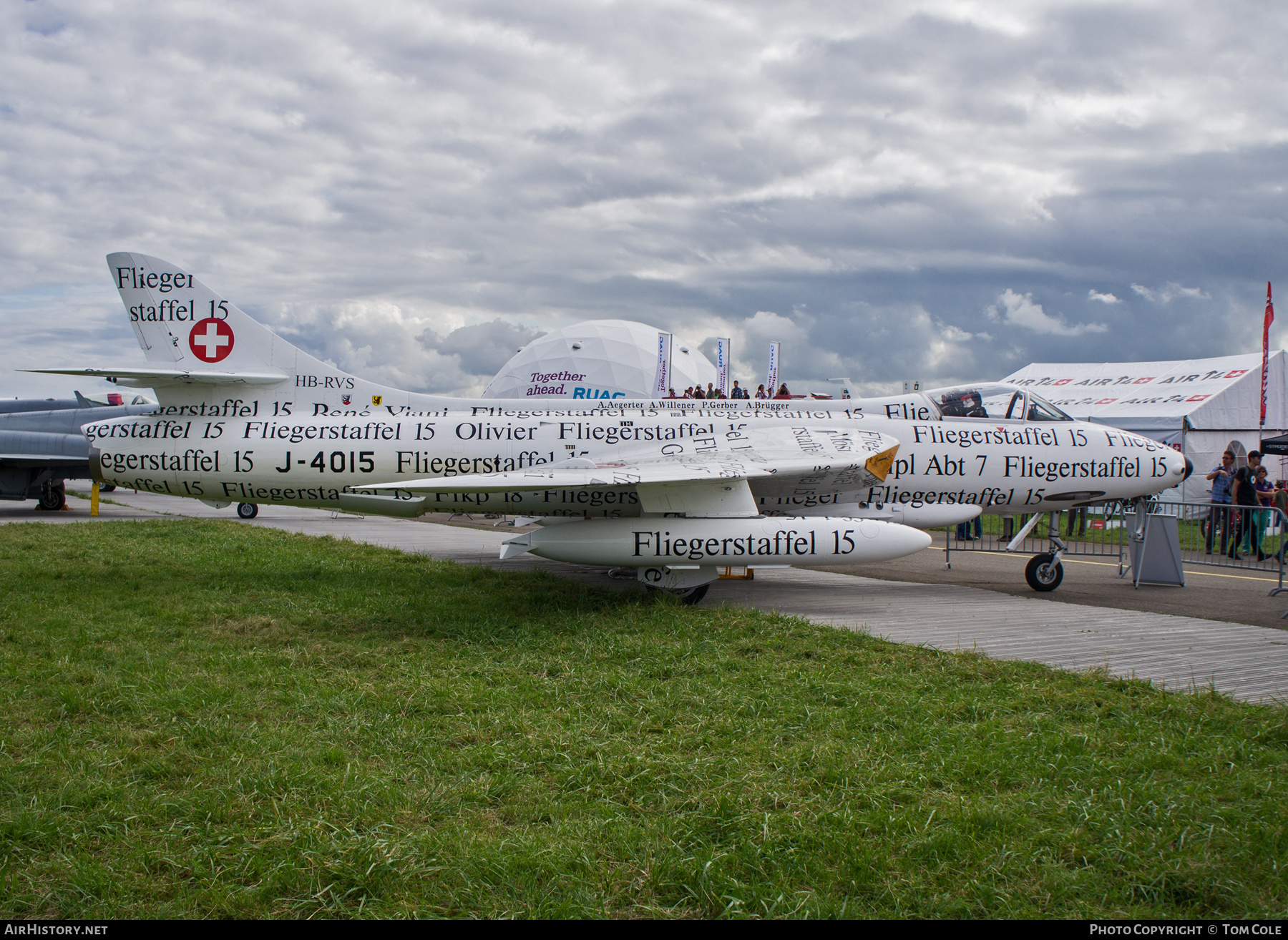 Aircraft Photo of HB-RVS / J-4015 | Hawker Hunter F58 | Switzerland - Air Force | AirHistory.net #141826