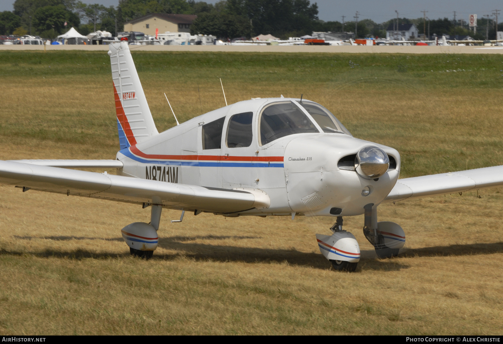 Aircraft Photo of N8741W | Piper PA-28-235 Cherokee | AirHistory.net #141830