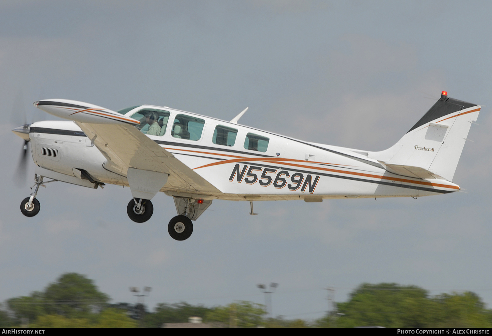 Aircraft Photo of N5569N | Beech A36 Bonanza 36 | AirHistory.net #141838