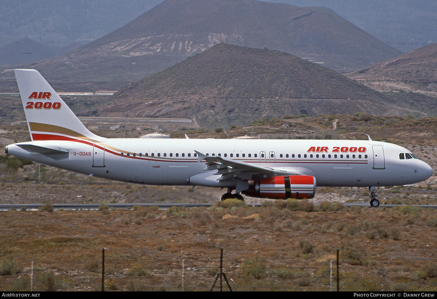 Aircraft Photo of G-OOAB | Airbus A320-231 | Air 2000 | AirHistory.net #141856