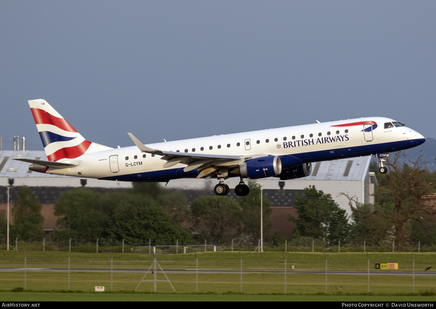 Aircraft Photo of G-LCYM | Embraer 190SR (ERJ-190-100SR) | British Airways | AirHistory.net #141957