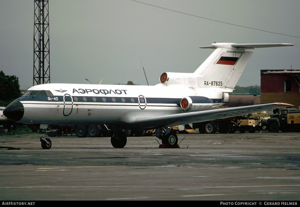 Aircraft Photo of RA-87625 | Yakovlev Yak-40 | Aeroflot | AirHistory.net #142083