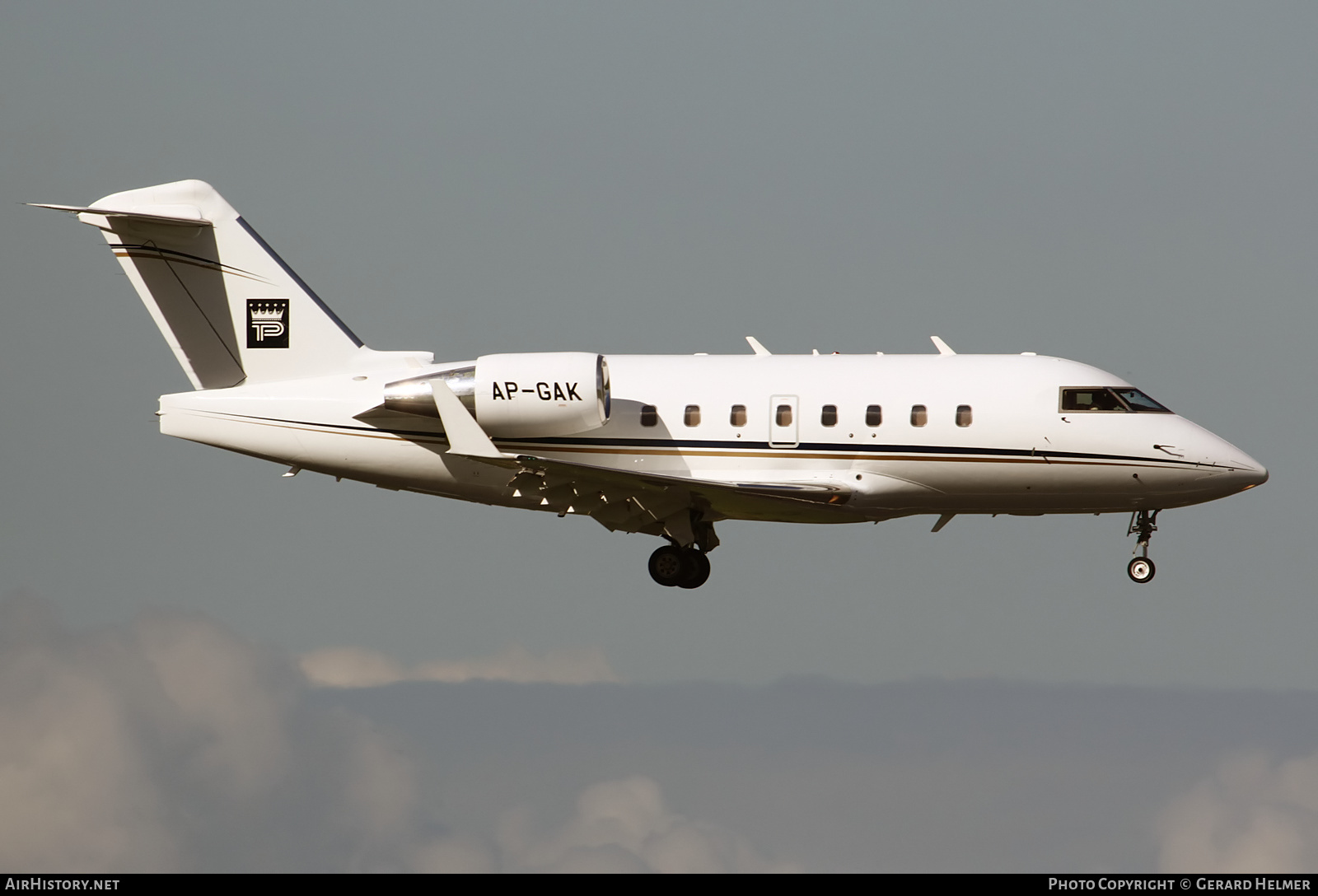 Aircraft Photo of AP-GAK | Bombardier Challenger 604 (CL-600-2B16) | Princely Jets | AirHistory.net #142180