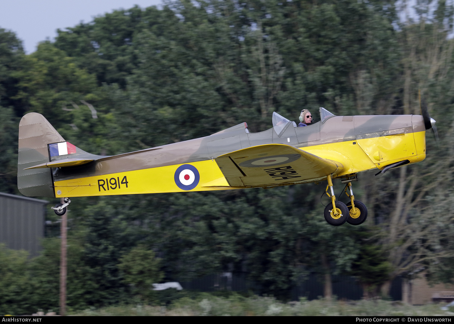 Aircraft Photo of G-AHUJ / R1914 | Miles M.14A Hawk Trainer 3 | UK - Air Force | AirHistory.net #142409