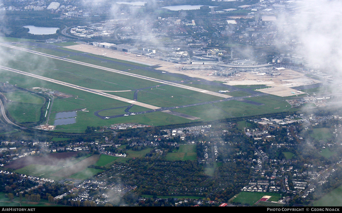 Airport photo of Düsseldorf - International (EDDL / DUS) in Germany | AirHistory.net #142767