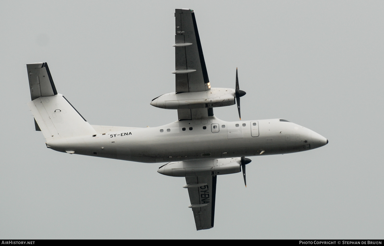 Aircraft Photo of 5Y-ENA | De Havilland Canada DHC-8-106 Dash 8 | AirHistory.net #142975