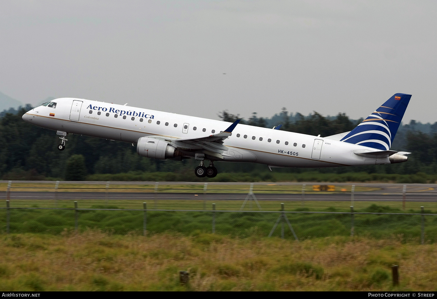 Aircraft Photo of HK-4505 | Embraer 190LR (ERJ-190-100LR) | Aero República | AirHistory.net #142989