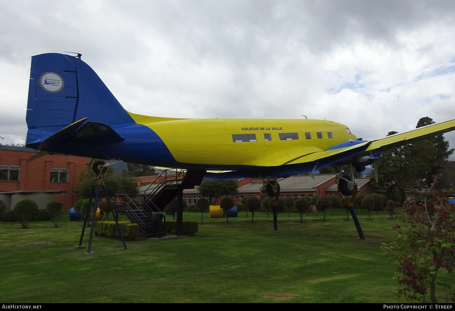 Aircraft Photo of N75T | Douglas DC-3(C) | Colegio de La Salle Bogota | AirHistory.net #142999