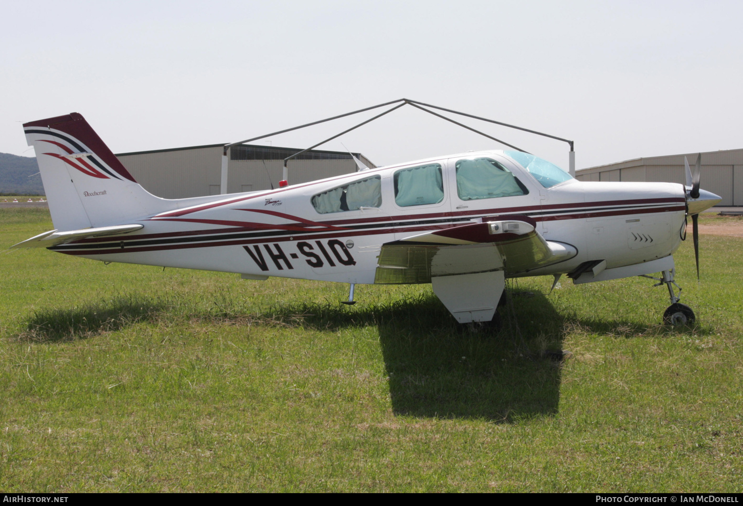 Aircraft Photo of VH-SIQ | Beech F33A Bonanza | AirHistory.net #143015