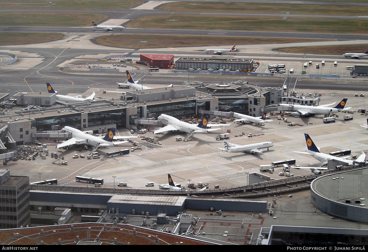 Airport photo of Frankfurt am Main (EDDF / FRA / FRF) in Germany | AirHistory.net #143070