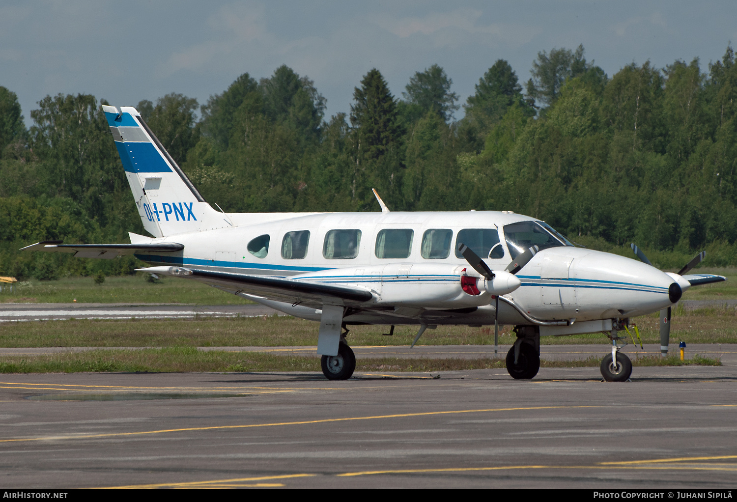 Aircraft Photo of OH-PNX | Piper PA-31-350 Chieftain | AirHistory.net #143105