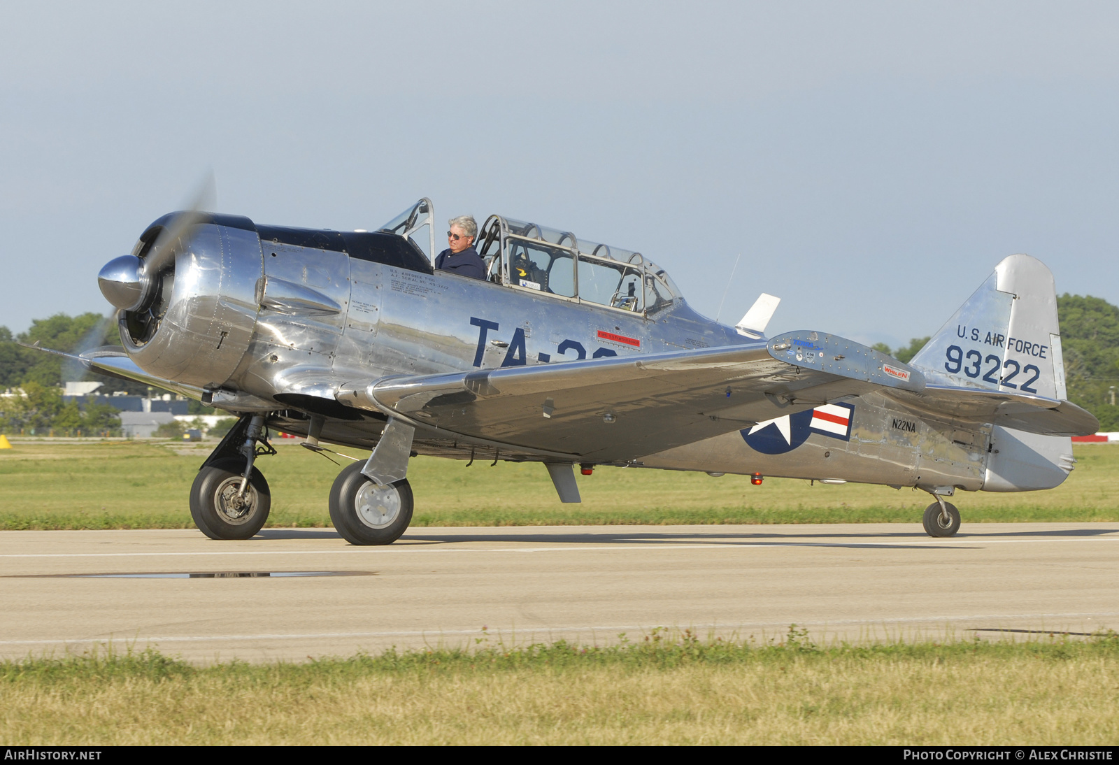 Aircraft Photo of N22NA / 93222 | North American T-6G Texan | USA - Air Force | AirHistory.net #143174