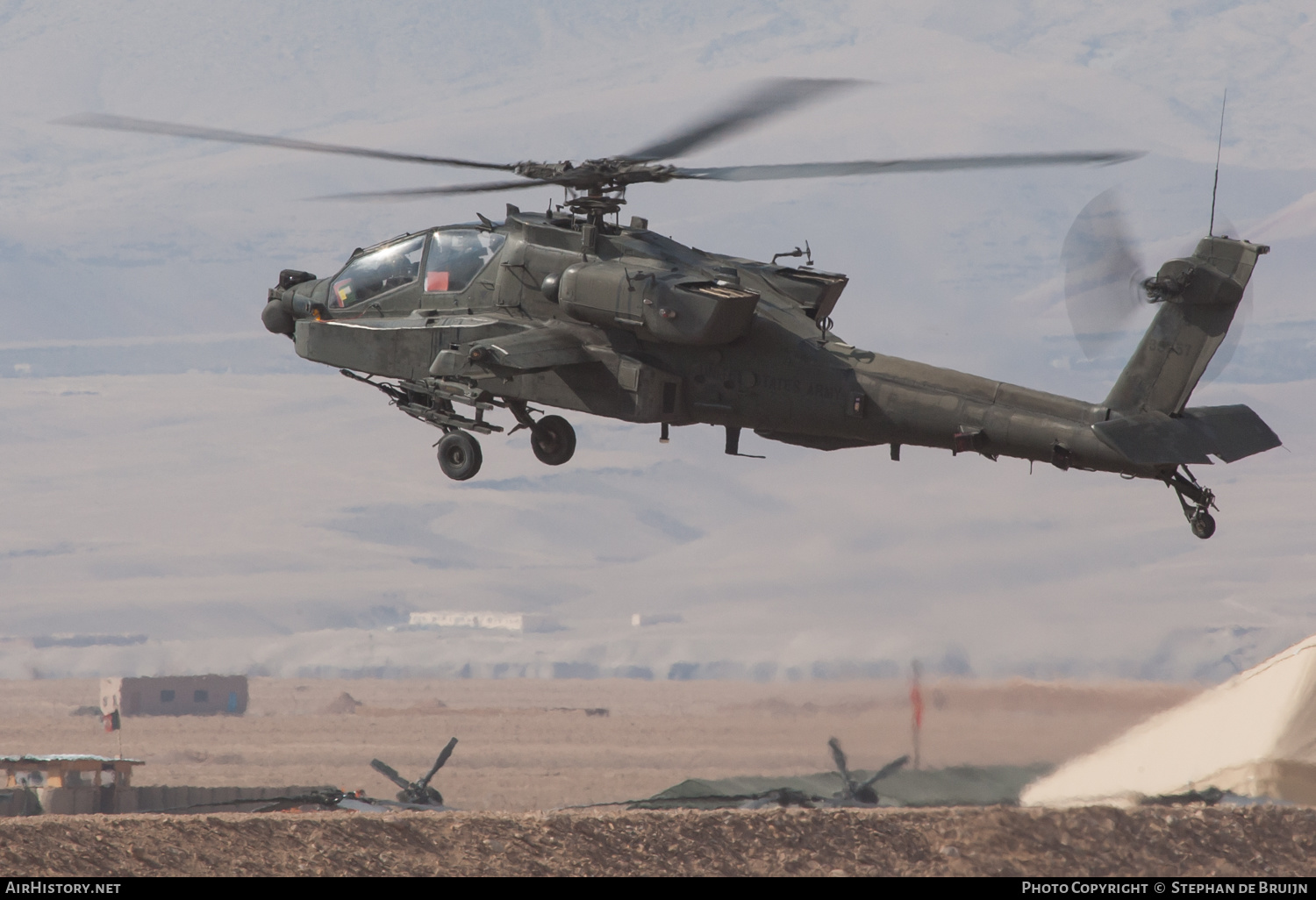 Aircraft Photo of 03-5357 / 35357 | Boeing AH-64D Apache Longbow | USA - Army | AirHistory.net #143337