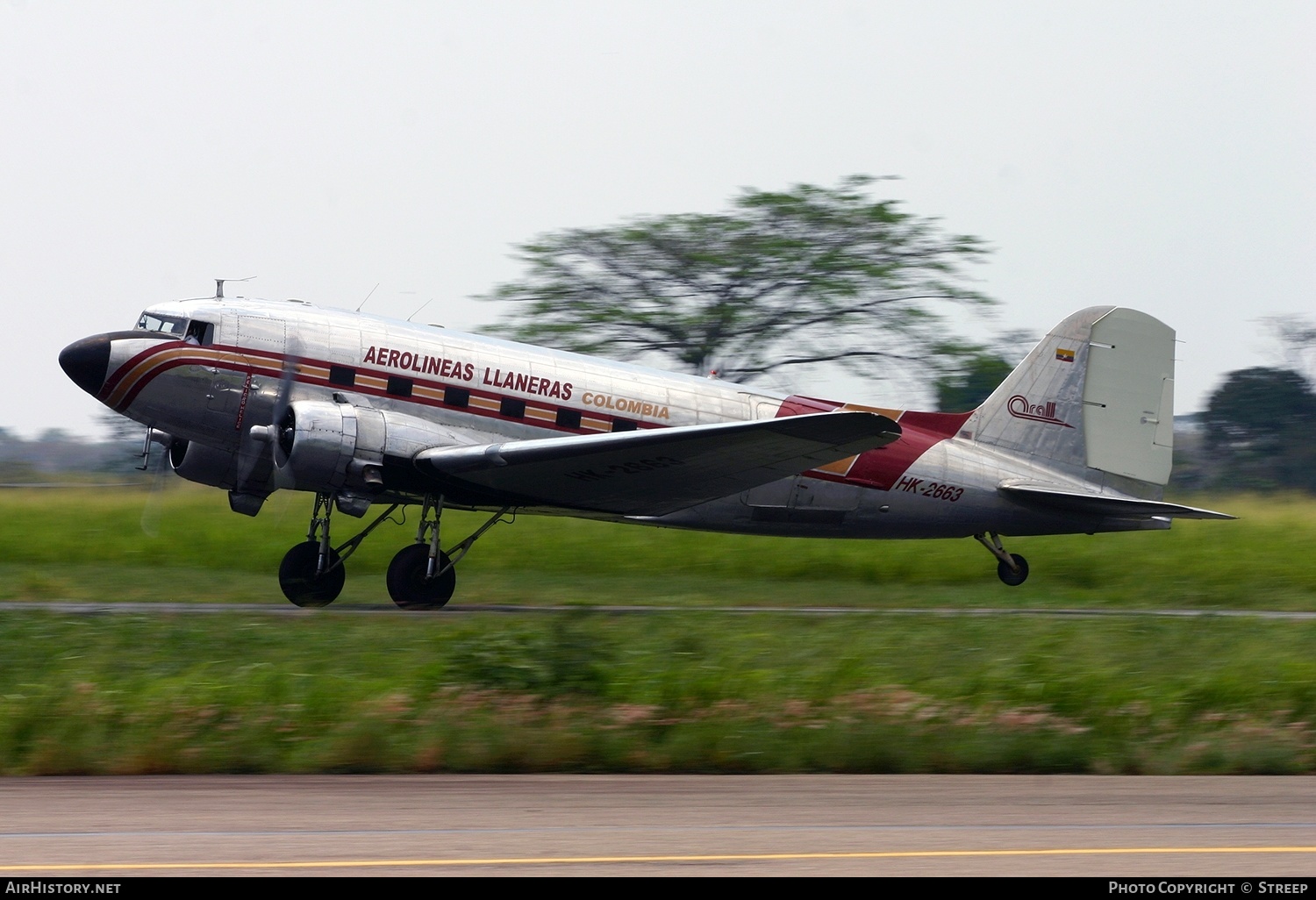 Aircraft Photo of HK-2663 | Douglas C-47A Skytrain | Aerolíneas Llaneras - ARALL | AirHistory.net #143506