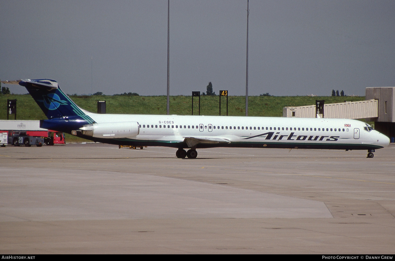 Aircraft Photo of G-COES | McDonnell Douglas MD-83 (DC-9-83) | Airtours International | AirHistory.net #143596