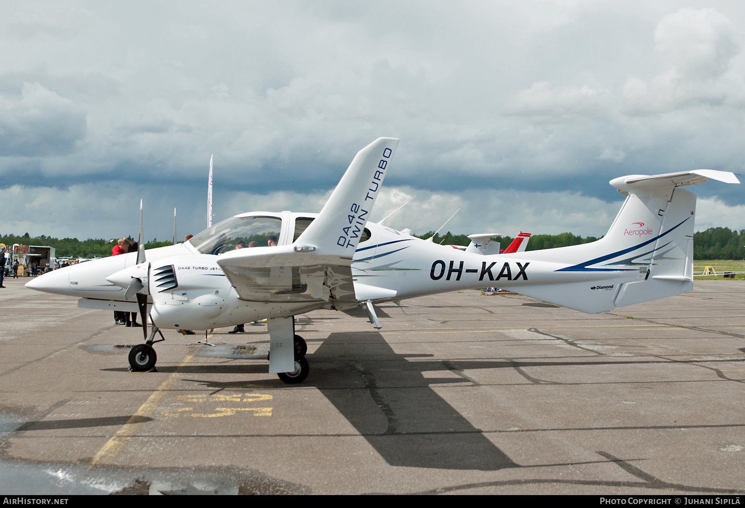Aircraft Photo of OH-KAX | Diamond DA42 NG Twin Star | Aeropole | AirHistory.net #143673
