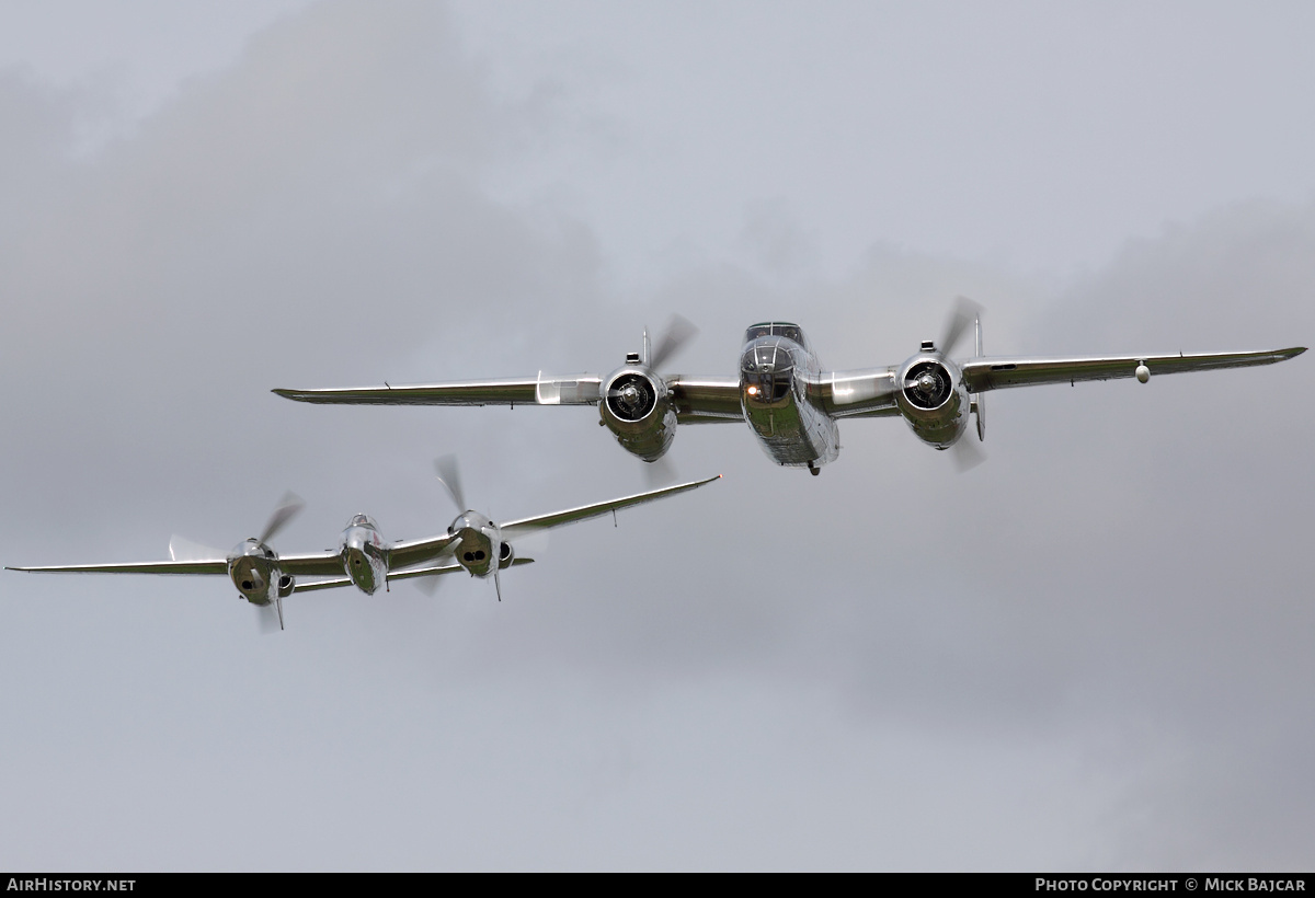 Aircraft Photo of N6123C | North American B-25J Mitchell | Red Bull | AirHistory.net #143676