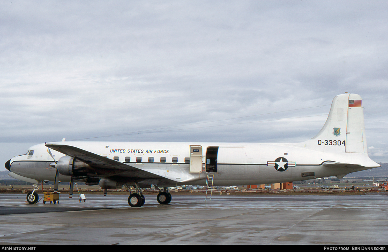 Aircraft Photo of 53-3304 / 0-33304 | Douglas VC-118A Liftmaster (DC-6A) | USA - Air Force | AirHistory.net #143729