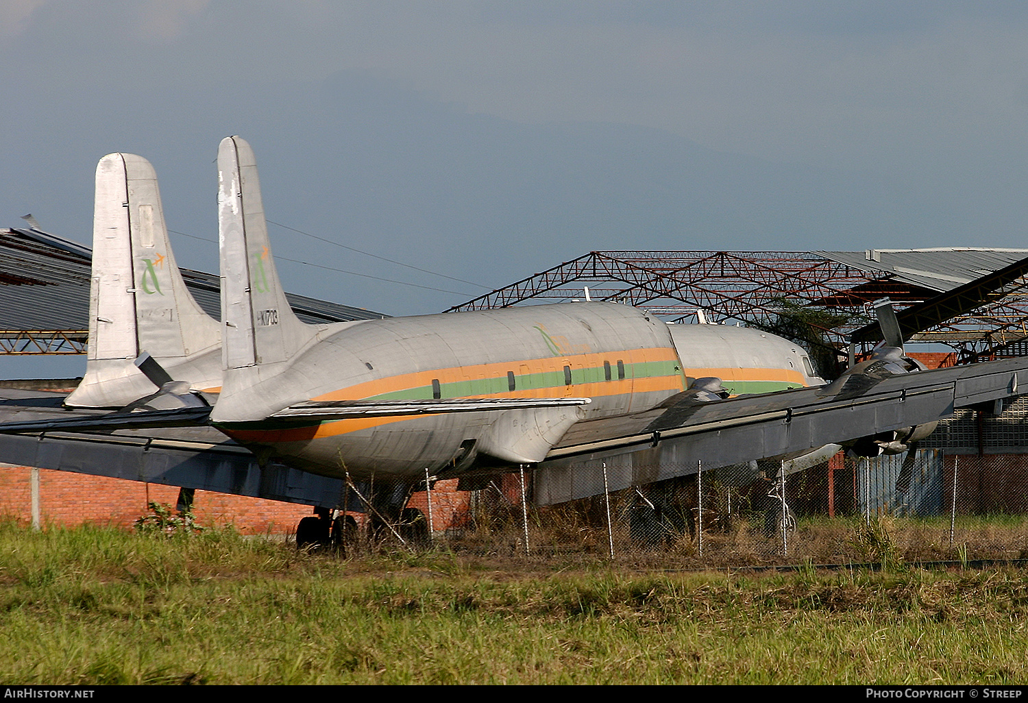 Aircraft Photo of HK-1703 | Douglas C-118A Liftmaster (DC-6A) | ASUR - Aerovías del Sur | AirHistory.net #143744