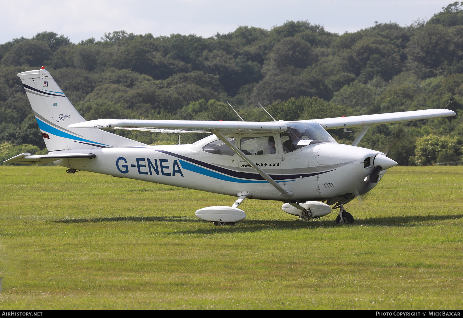 Aircraft Photo of G-ENEA | Cessna 182P Skylane | Air Ads Ltd | AirHistory.net #143808