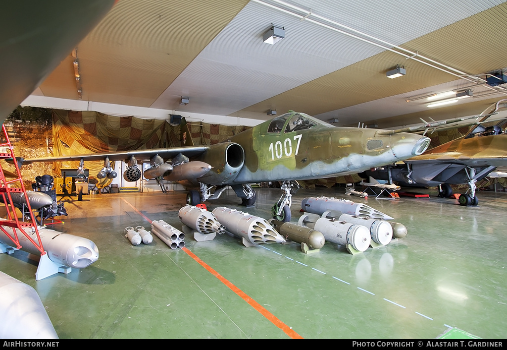 Aircraft Photo of 1007 | Sukhoi Su-25K | Slovakia - Air Force | AirHistory.net #143809