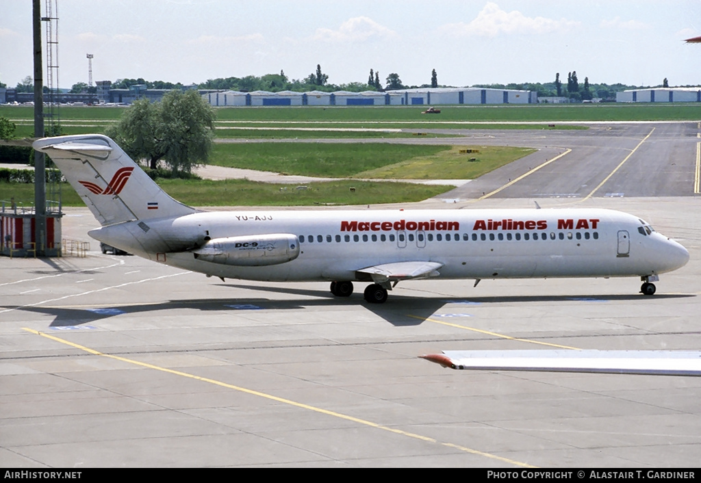 Aircraft Photo of YU-AJJ | McDonnell Douglas DC-9-32 | MAT - Macedonian Airlines | AirHistory.net #143817