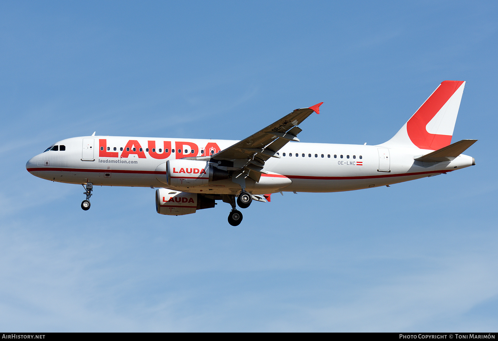 Aircraft Photo of OE-LMC | Airbus A320-214 | Lauda | AirHistory.net #143877