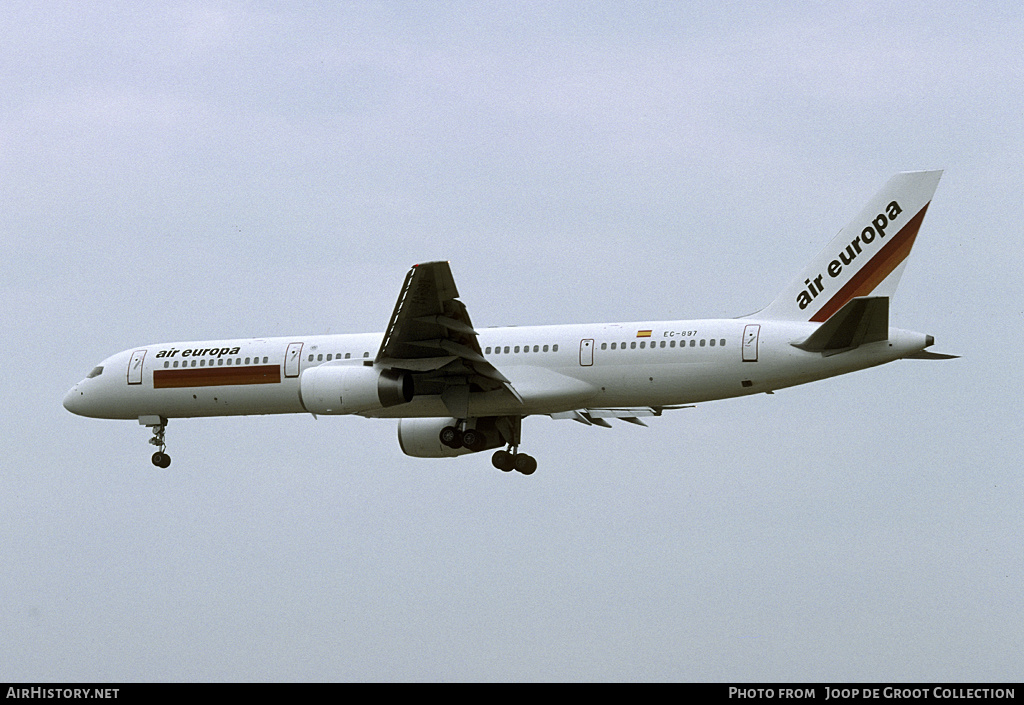 Aircraft Photo of EC-897 | Boeing 757-236 | Air Europa | AirHistory.net #143910