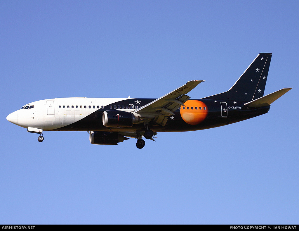 Aircraft Photo of G-ZAPW | Boeing 737-3L9(QC) | Titan Airways | AirHistory.net #143933