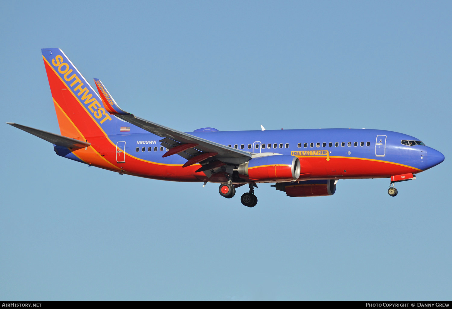 Aircraft Photo of N909WN | Boeing 737-7H4 | Southwest Airlines | AirHistory.net #143937