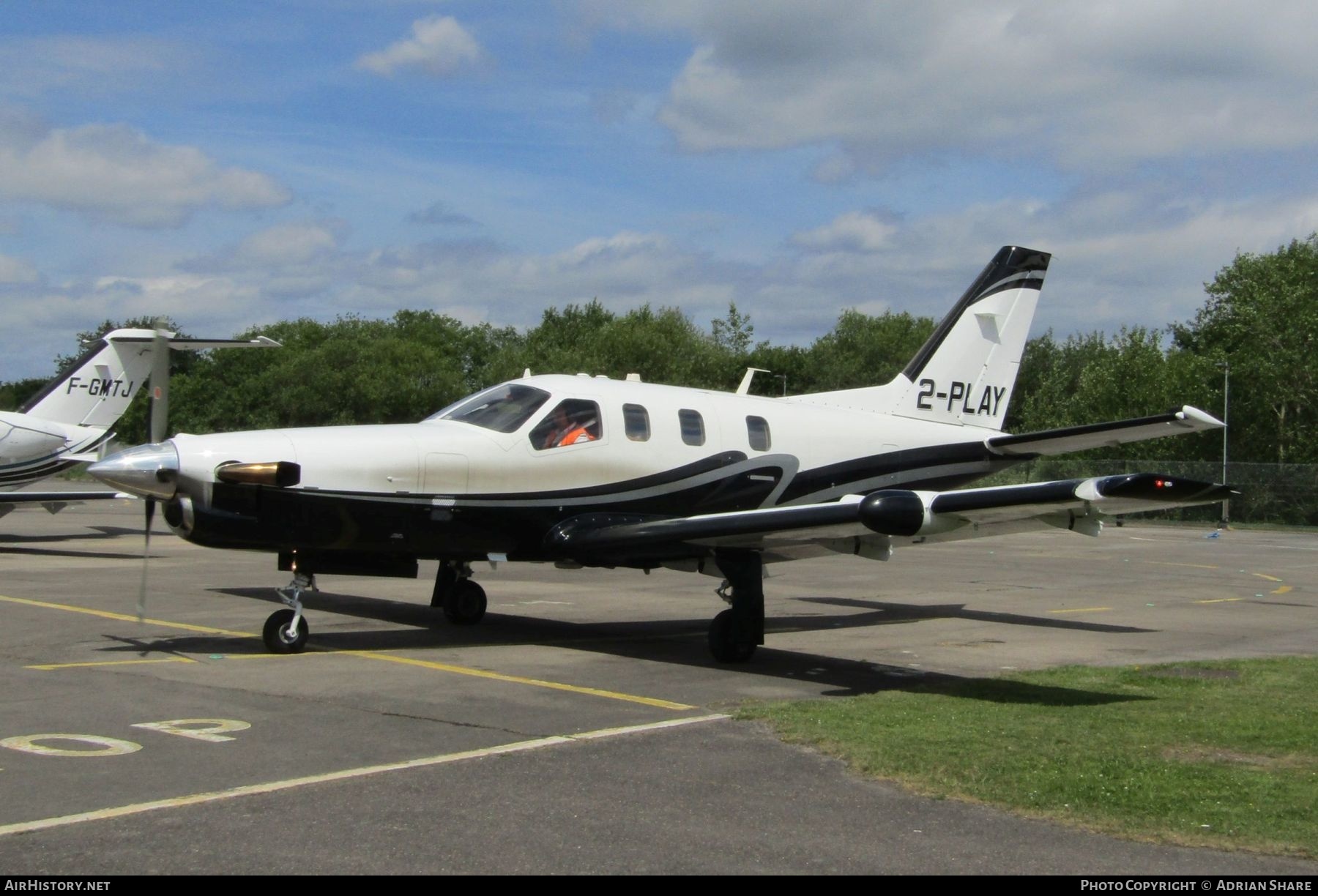 Aircraft Photo of 2-PLAY | Socata TBM-700 | AirHistory.net #144034