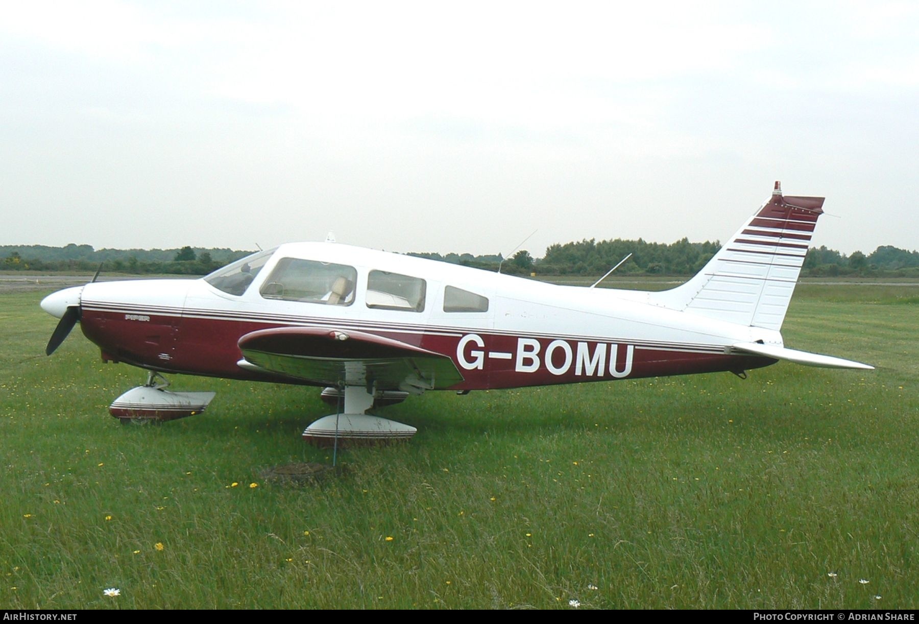 Aircraft Photo of G-BOMU | Piper PA-28-181 Archer II | AirHistory.net #144044